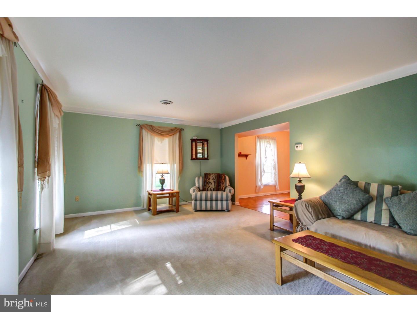 574 Lamplighter Road Horsham, PA 19044 - Photo 2 of 21 Gallery Image 2