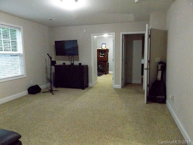 409 Burns Road Clover, SC 29710 - Photo 18 of 29