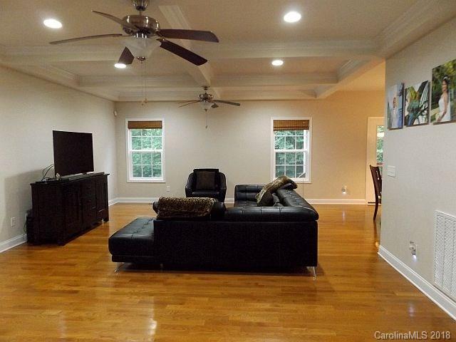 409 Burns Road Clover, SC 29710 - Photo 9 of 29