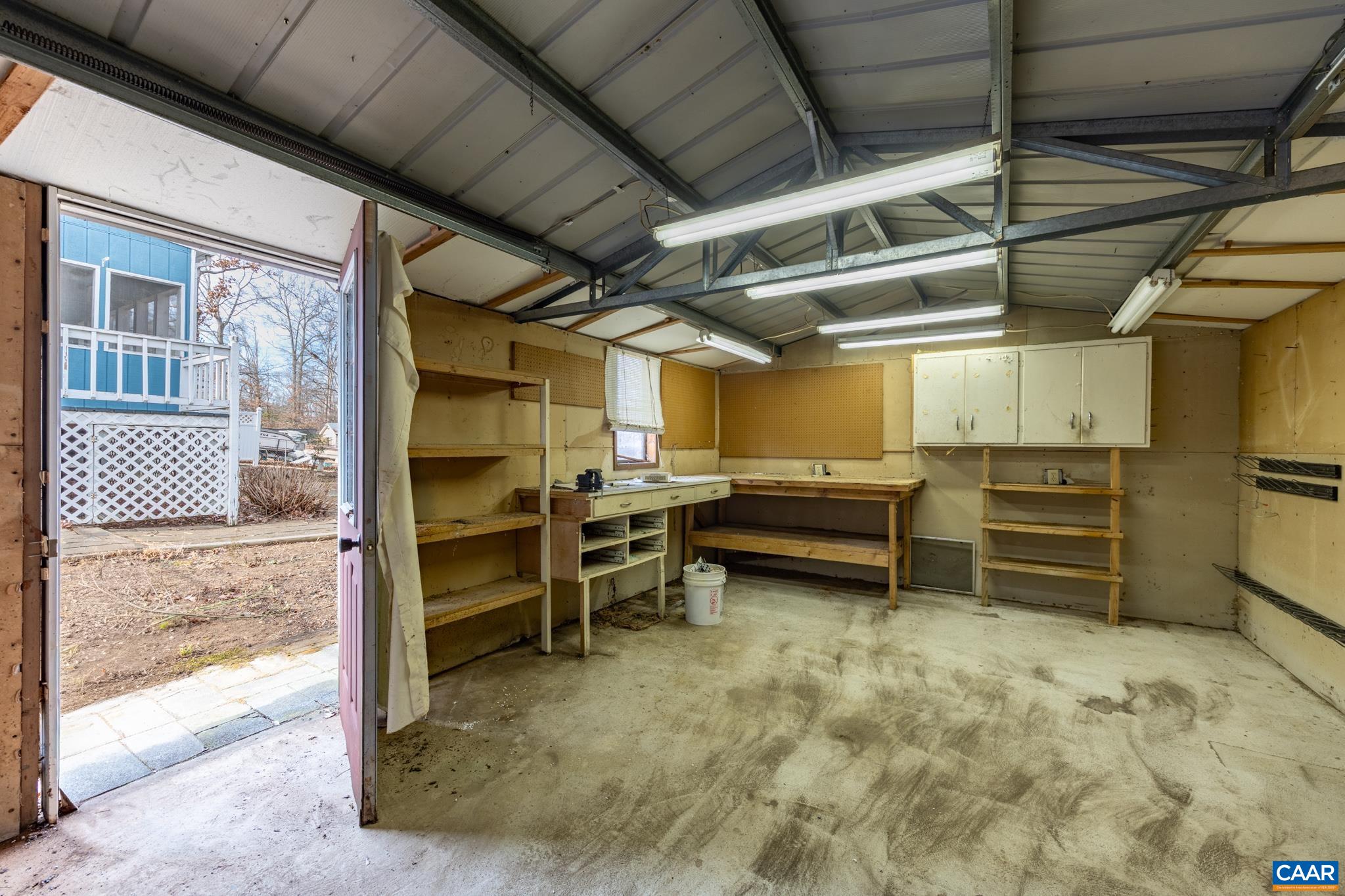 987 Matthew Mill Road Ruckersville, VA 22968 - Photo 41 of 63 a view of empty room with wooden ceiling