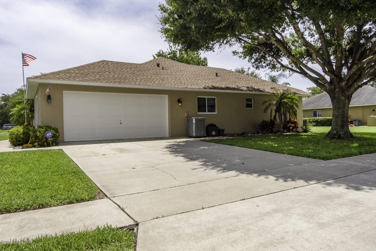 1196 Winding Meadows Road Rockledge, FL 32955 - Photo 3 of 21 Garage Front