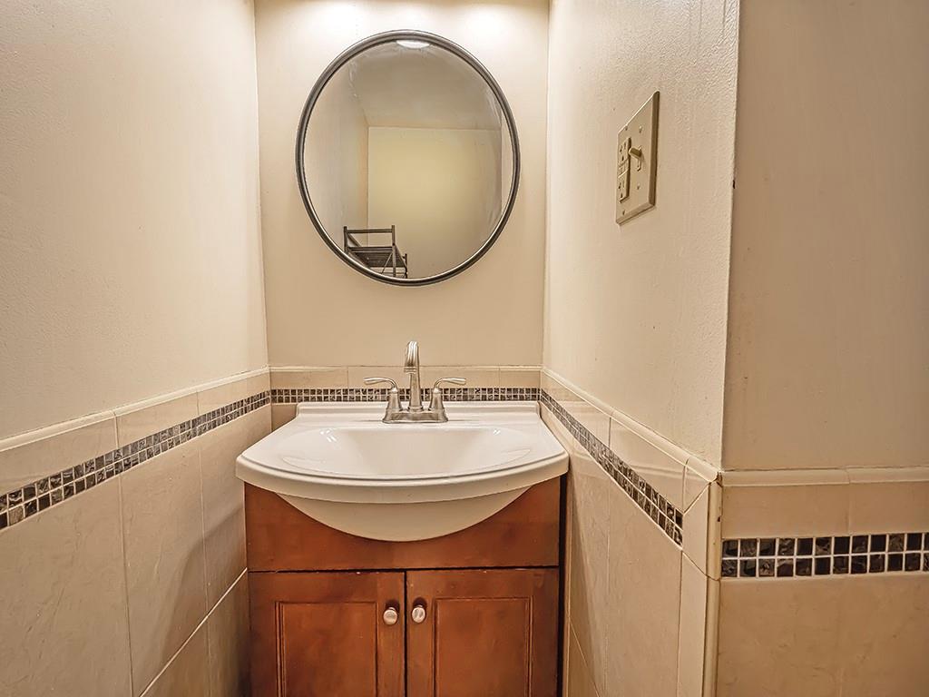 309 North 3rd Street Apollo, PA 15613 - Photo 39 of 43 Bathroom off family room and within the gest suite space