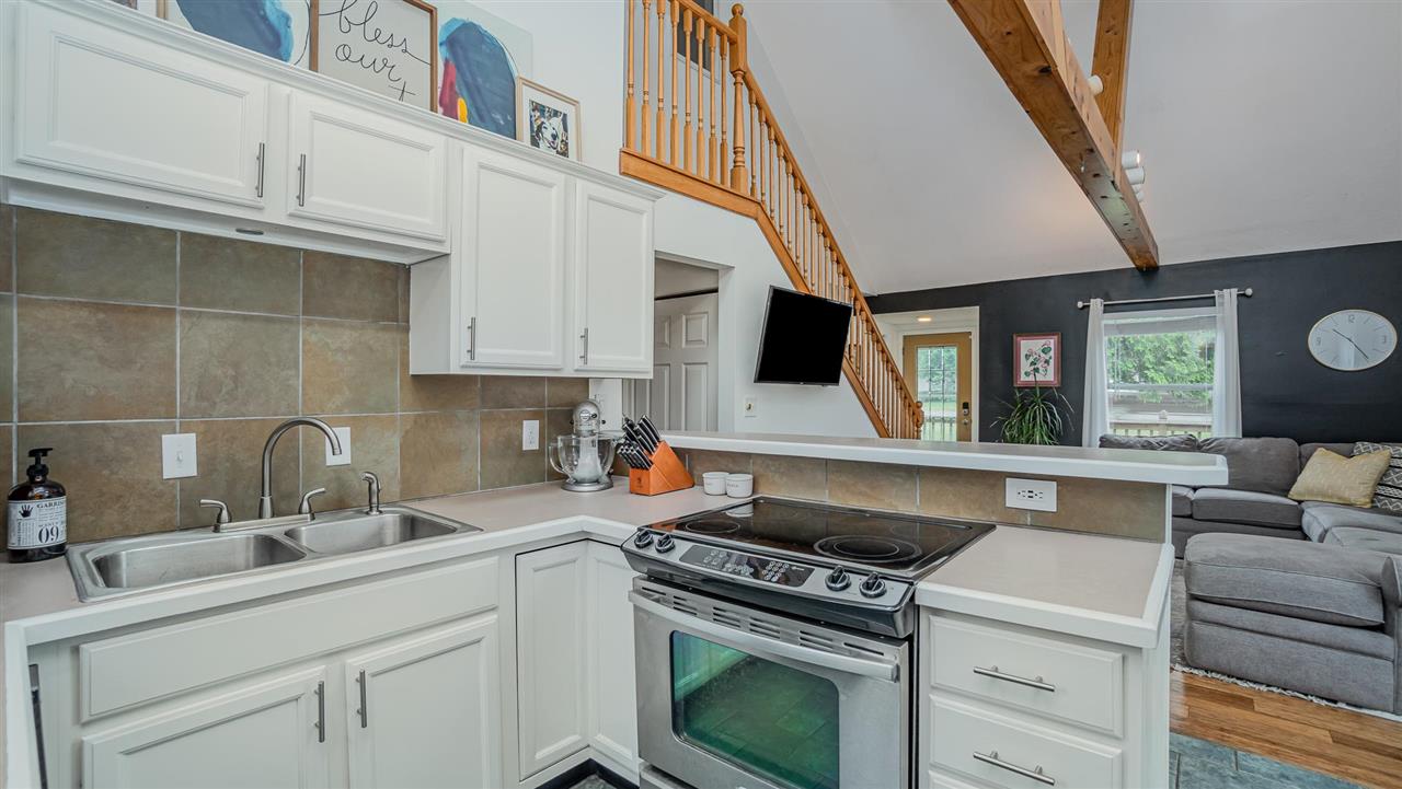 11375 West Freeland Road Freeland, MI 48623 - Photo 7 of 19