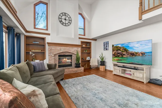 $750,000 | 26-w080 Wood Lark Drive, Carol Stream, IL 60188