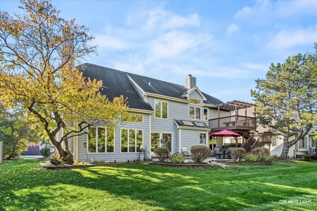 $750,000 | 26-w080 Wood Lark Drive, Carol Stream, IL 60188