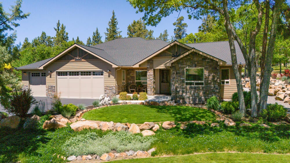 6349 Sanderling Road Klamath Falls, OR 97601 - Photo 43 of 75 Front Exterior