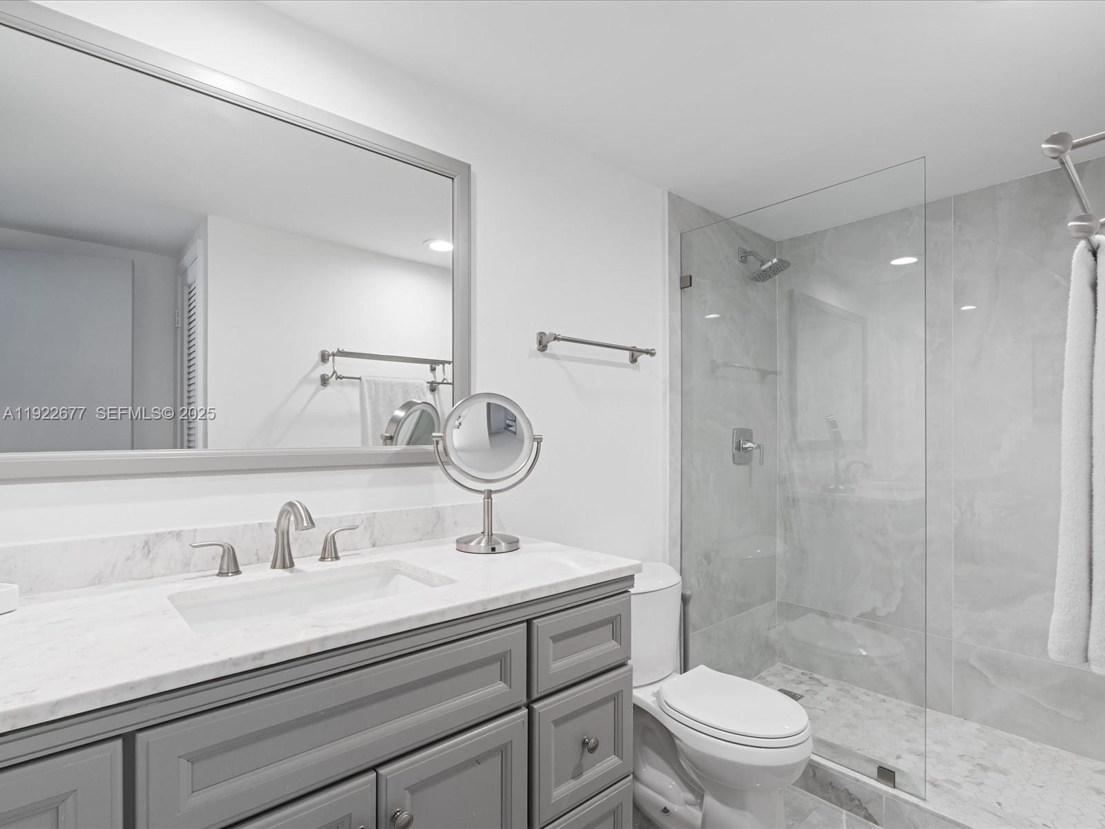 19370 Collins Avenue, Unit 625 Sunny Isles Beach, FL 33160 - Photo 8 of 12