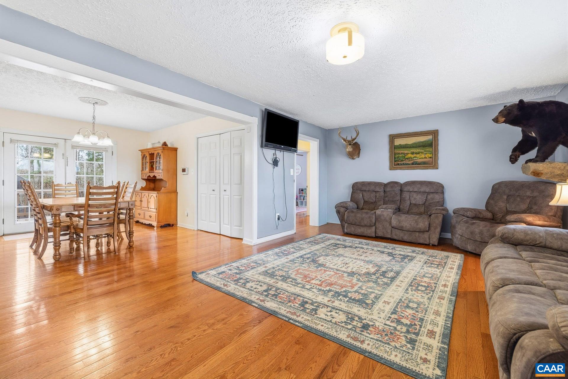 2325 Martin Kings Road Scottsville, VA 24590 - Photo 16 of 46