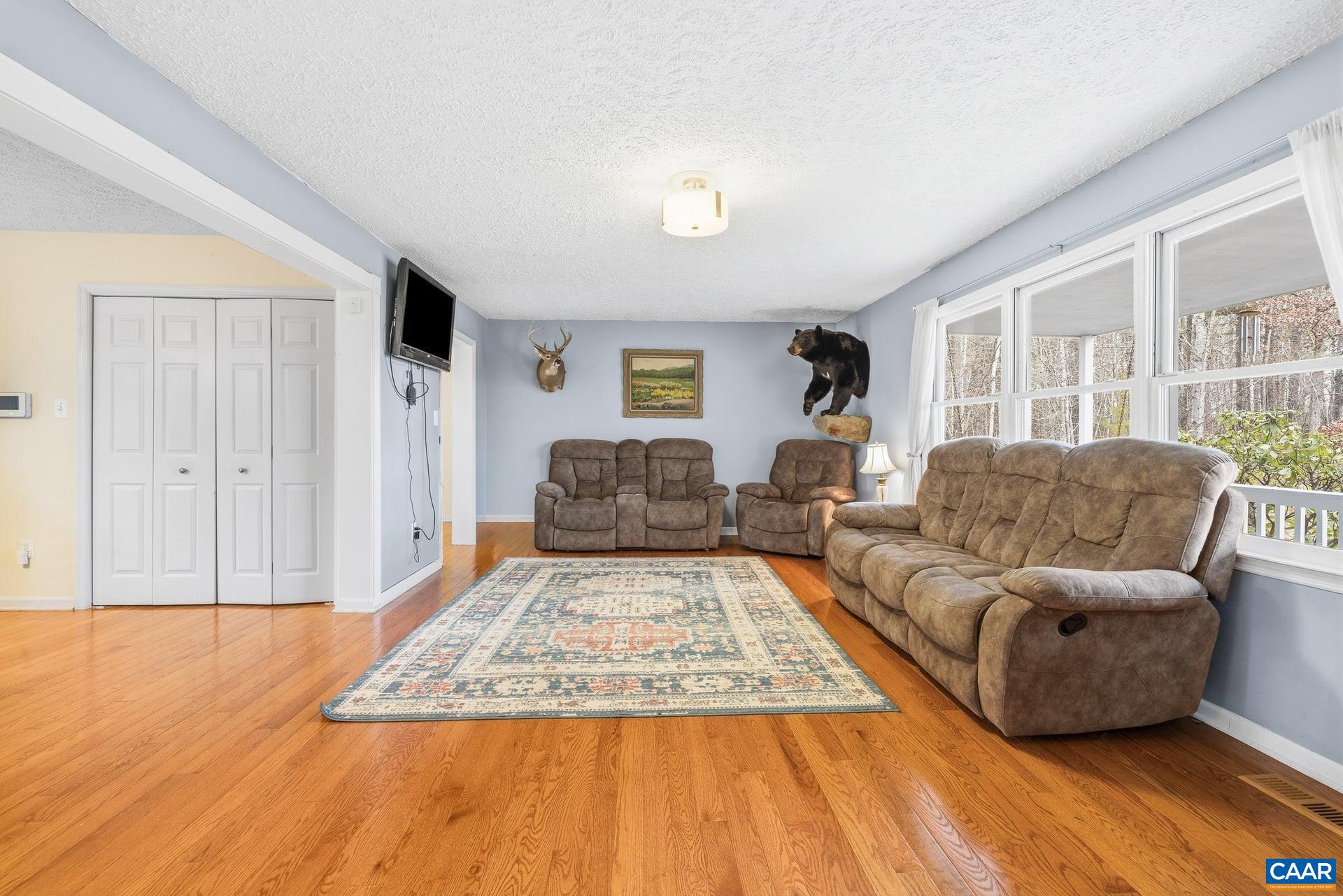 2325 Martin Kings Road Scottsville, VA 24590 - Photo 17 of 46