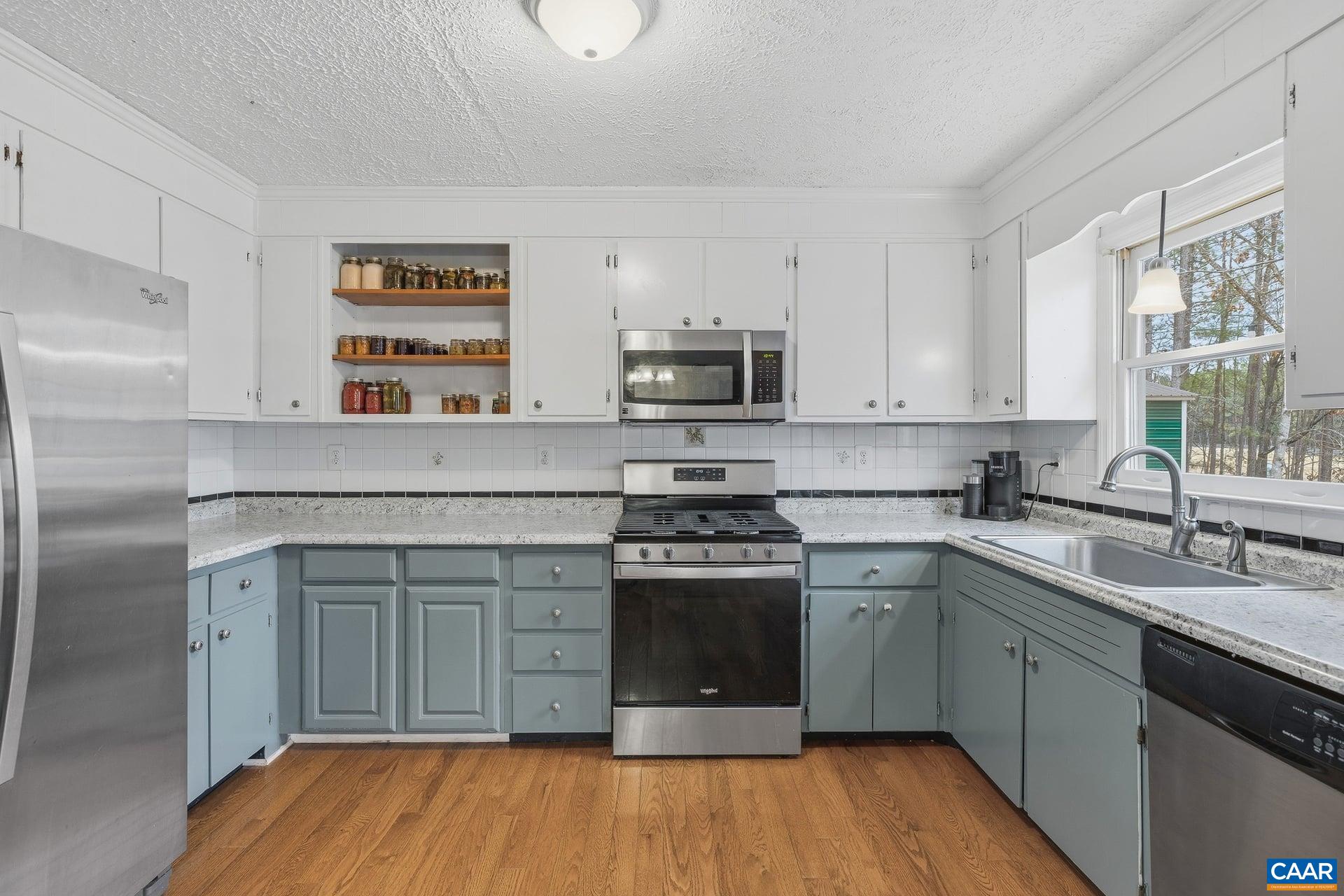 2325 Martin Kings Road Scottsville, VA 24590 - Photo 24 of 46