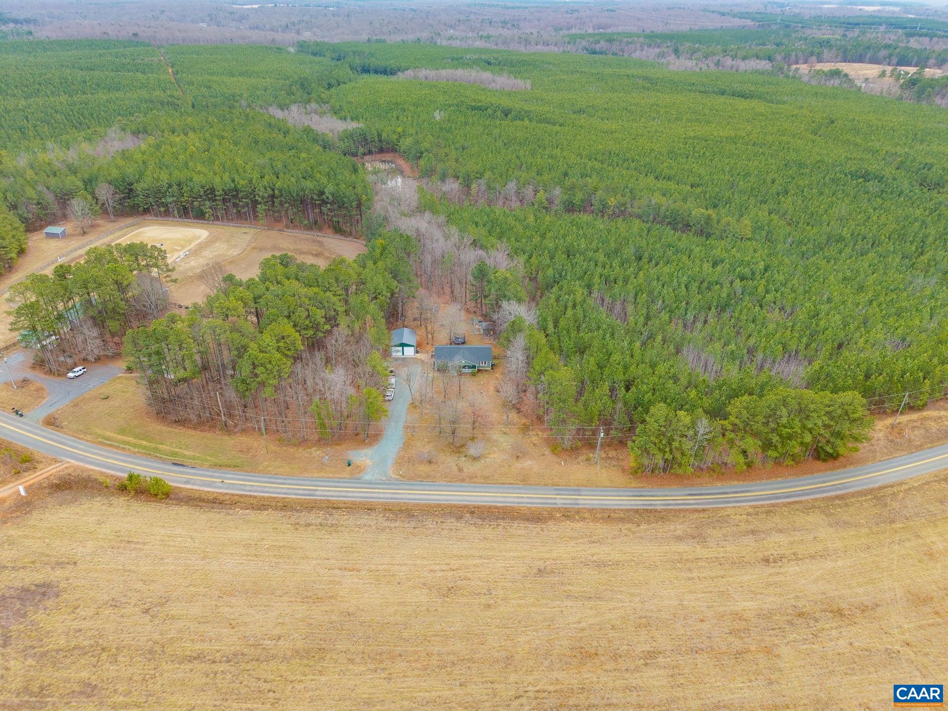 2325 Martin Kings Road Scottsville, VA 24590 - Photo 32 of 46