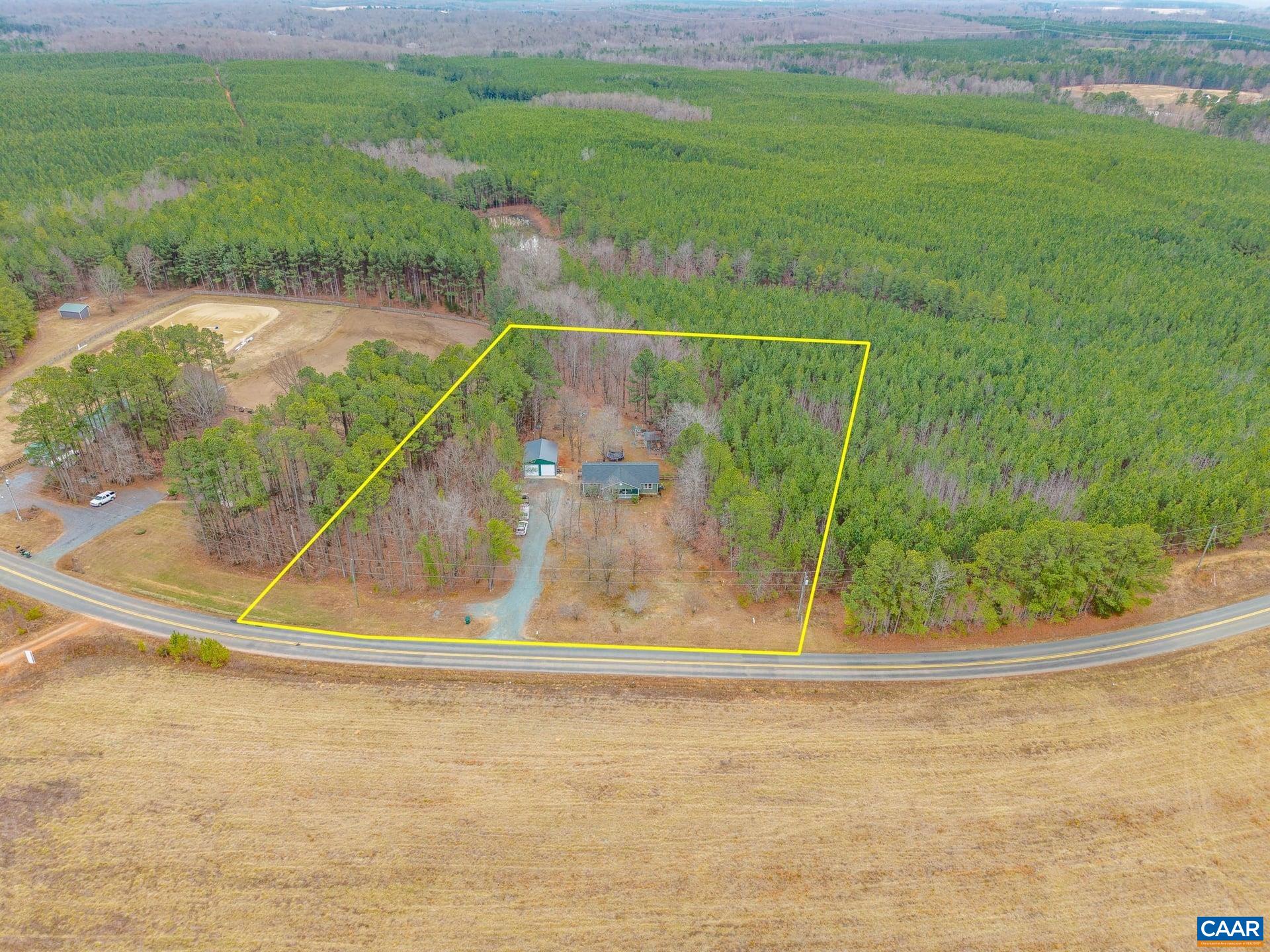 2325 Martin Kings Road Scottsville, VA 24590 - Photo 33 of 46