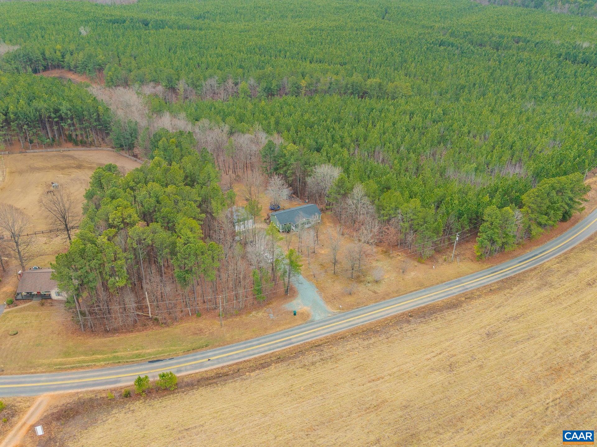 2325 Martin Kings Road Scottsville, VA 24590 - Photo 34 of 46