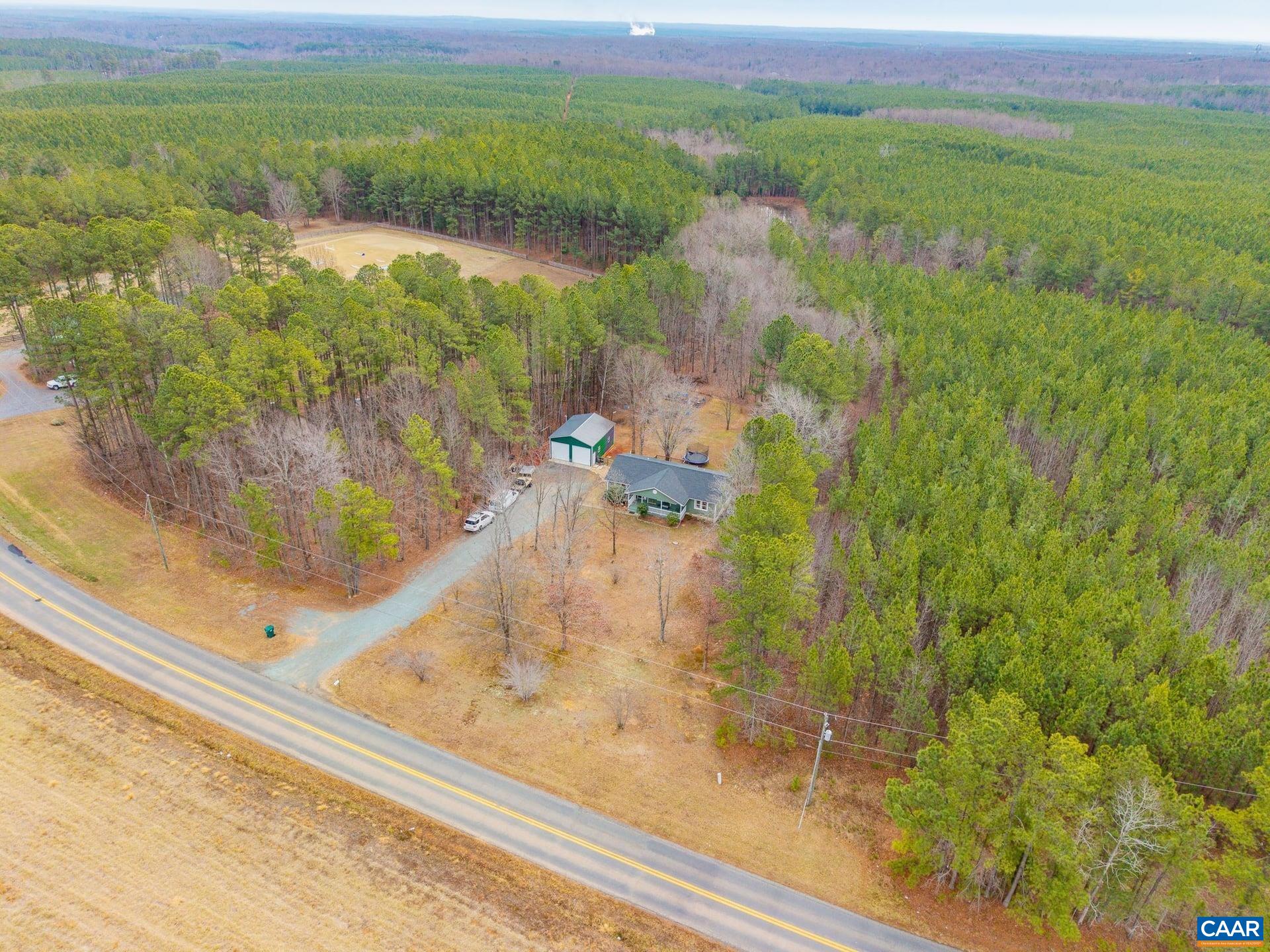 2325 Martin Kings Road Scottsville, VA 24590 - Photo 37 of 46