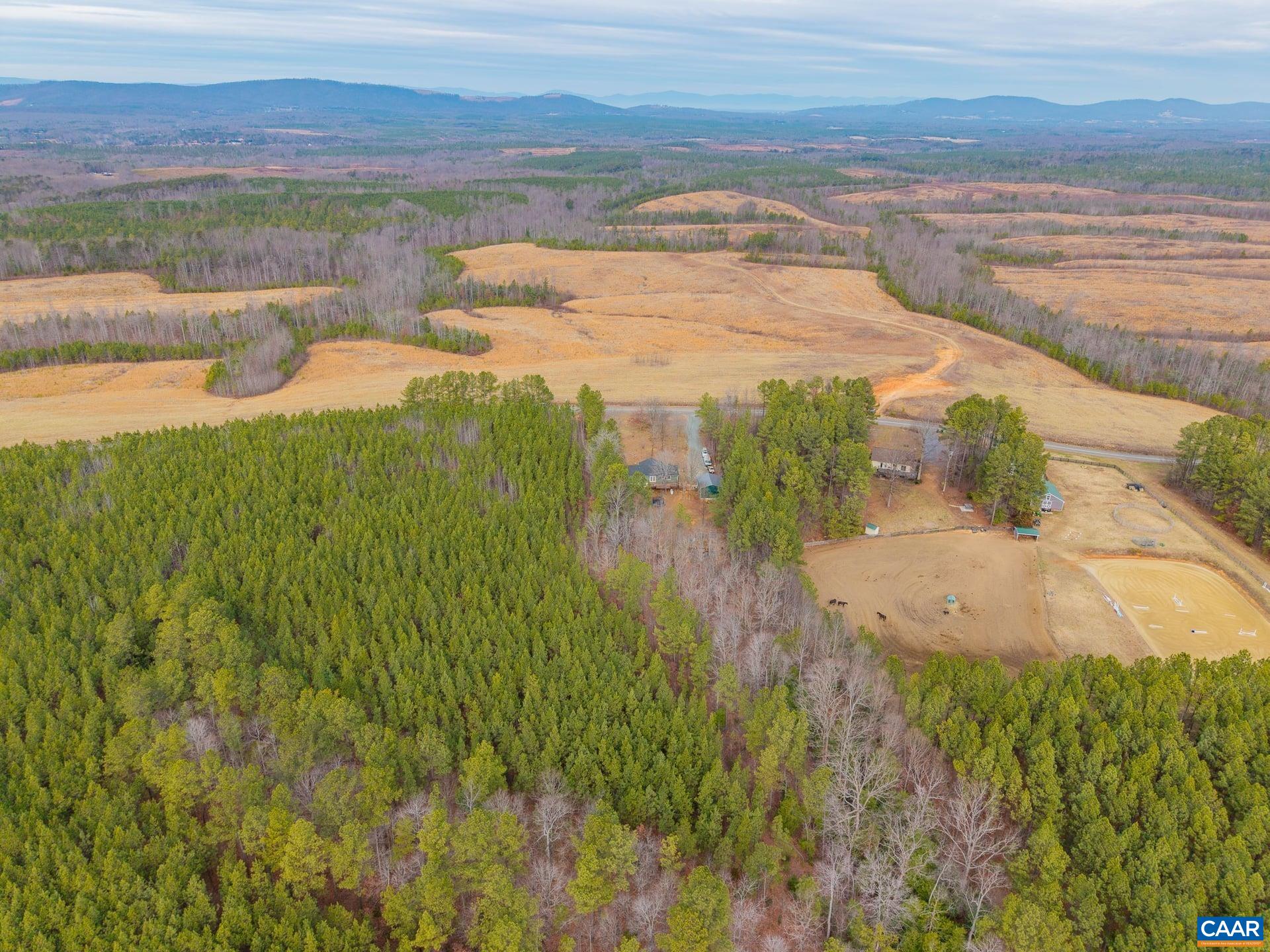 2325 Martin Kings Road Scottsville, VA 24590 - Photo 41 of 46