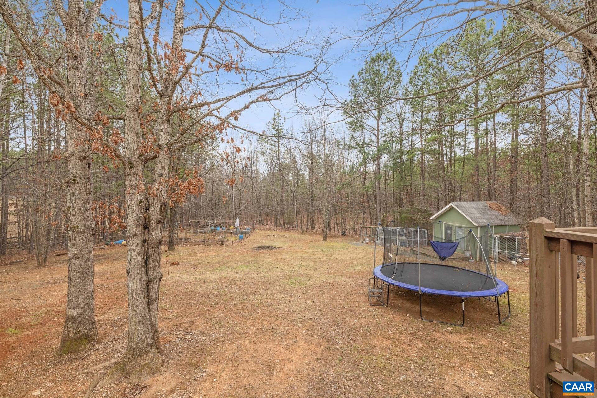 2325 Martin Kings Road Scottsville, VA 24590 - Photo 9 of 46