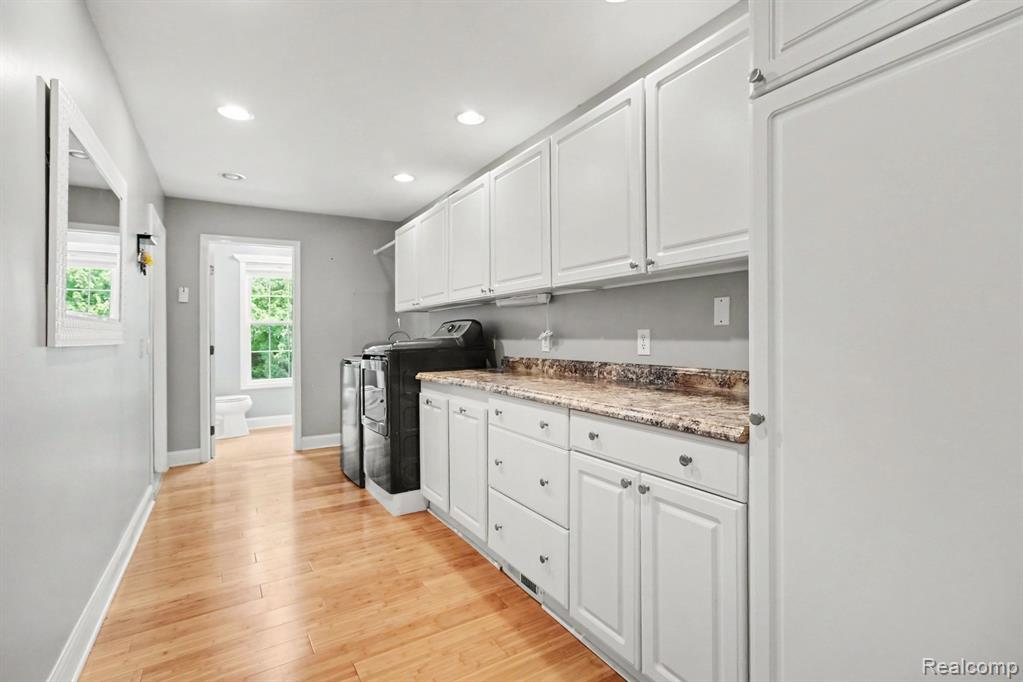 6740 Herbst Road Brighton, MI 48114 - Photo 35 of 63