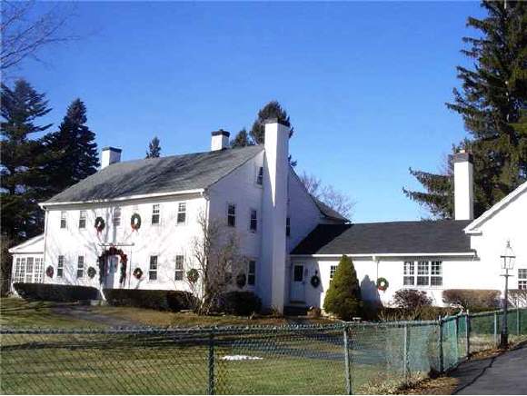 352 First Crown Point Road Strafford, NH 03884 - Photo 1 of 9