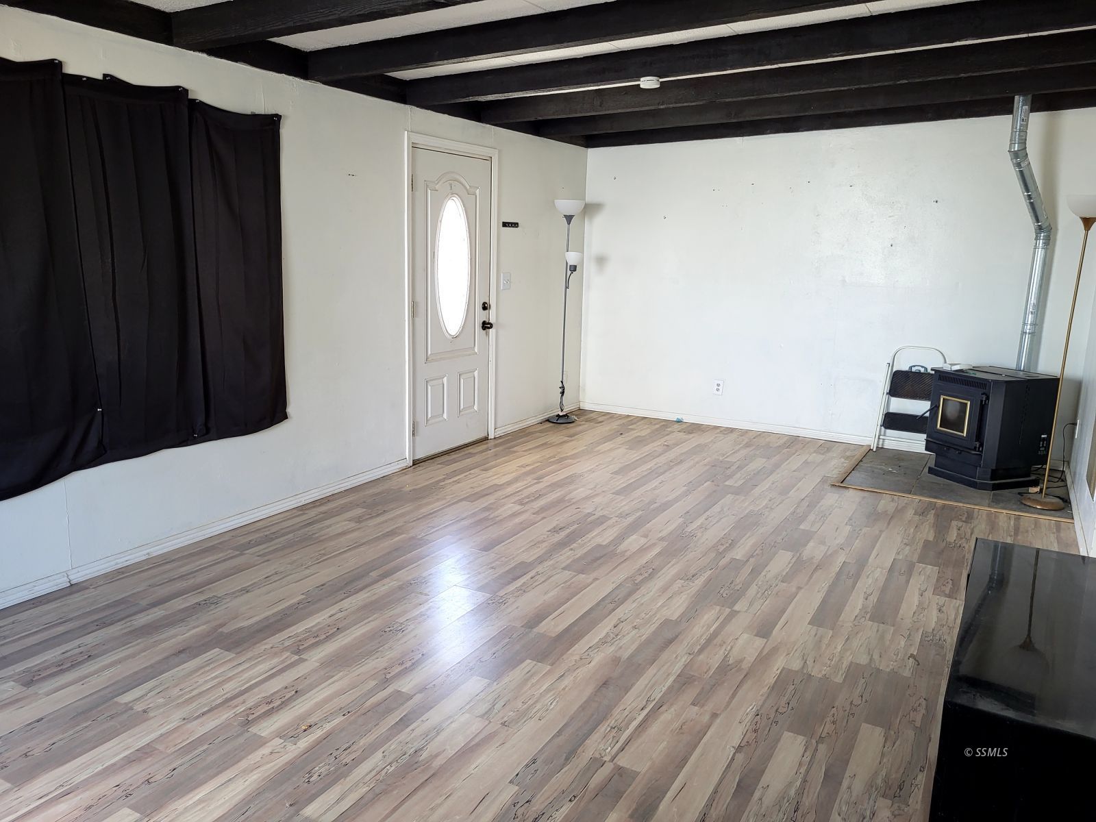 824 West Coral Avenue Ridgecrest, CA 93555 - Photo 5 of 16