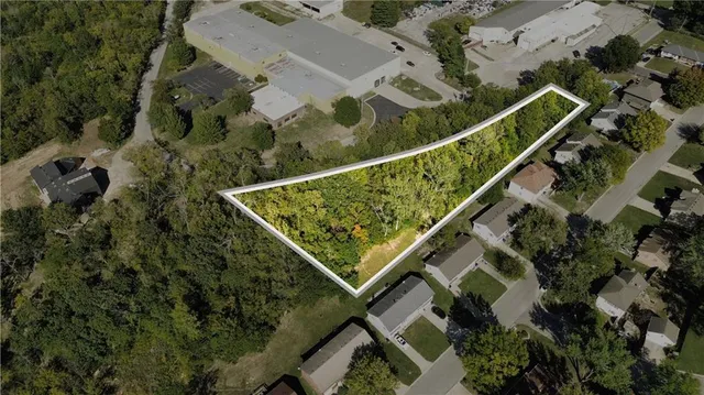 $15,000 | 12298 Dr Greaves Road, Grandview, MO 64030