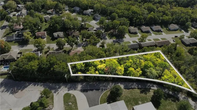 $15,000 | 12298 Dr Greaves Road, Grandview, MO 64030