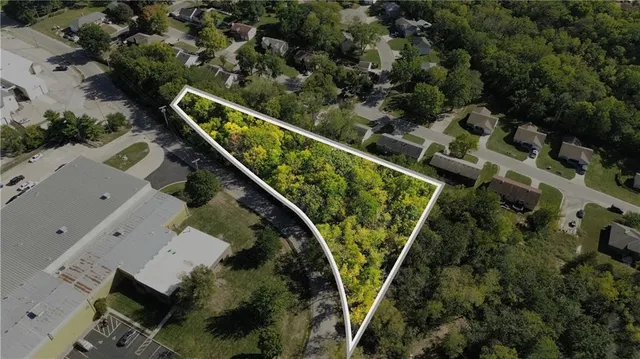 $15,000 | 12298 Dr Greaves Road, Grandview, MO 64030