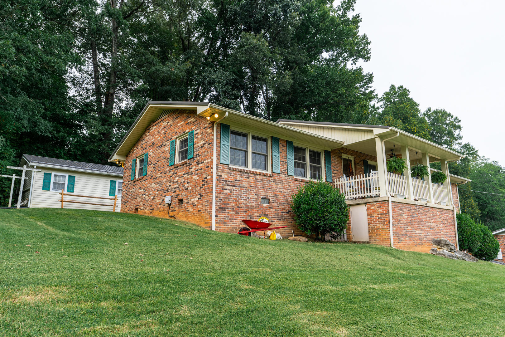 2548 Bob Little Road Elizabethton, TN 37643 - Photo 13 of 53 DSC02819-HDR_IG