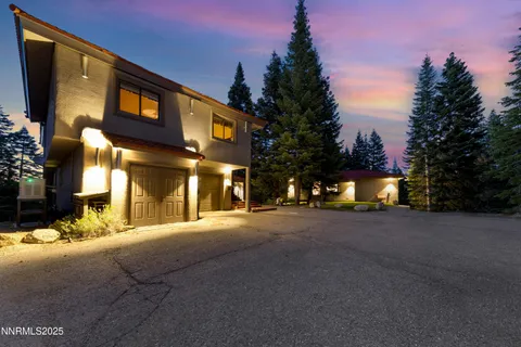 a view of an entryway