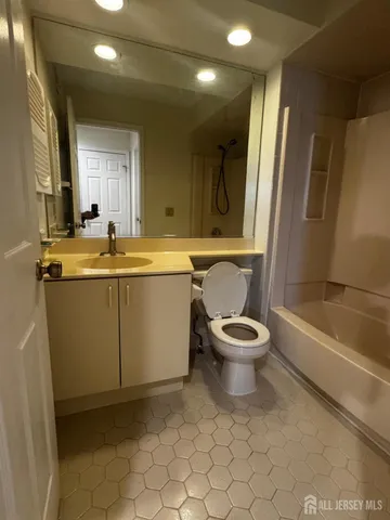 $2,500 | 1109 Stoneridge Circle, Helmetta, NJ 08828