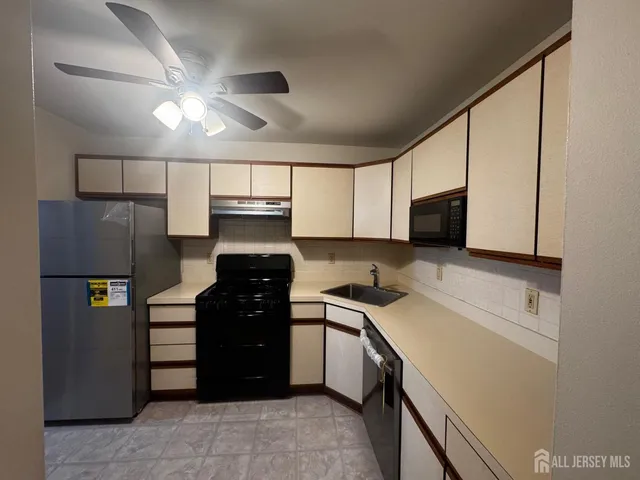 $2,500 | 1109 Stoneridge Circle, Helmetta, NJ 08828