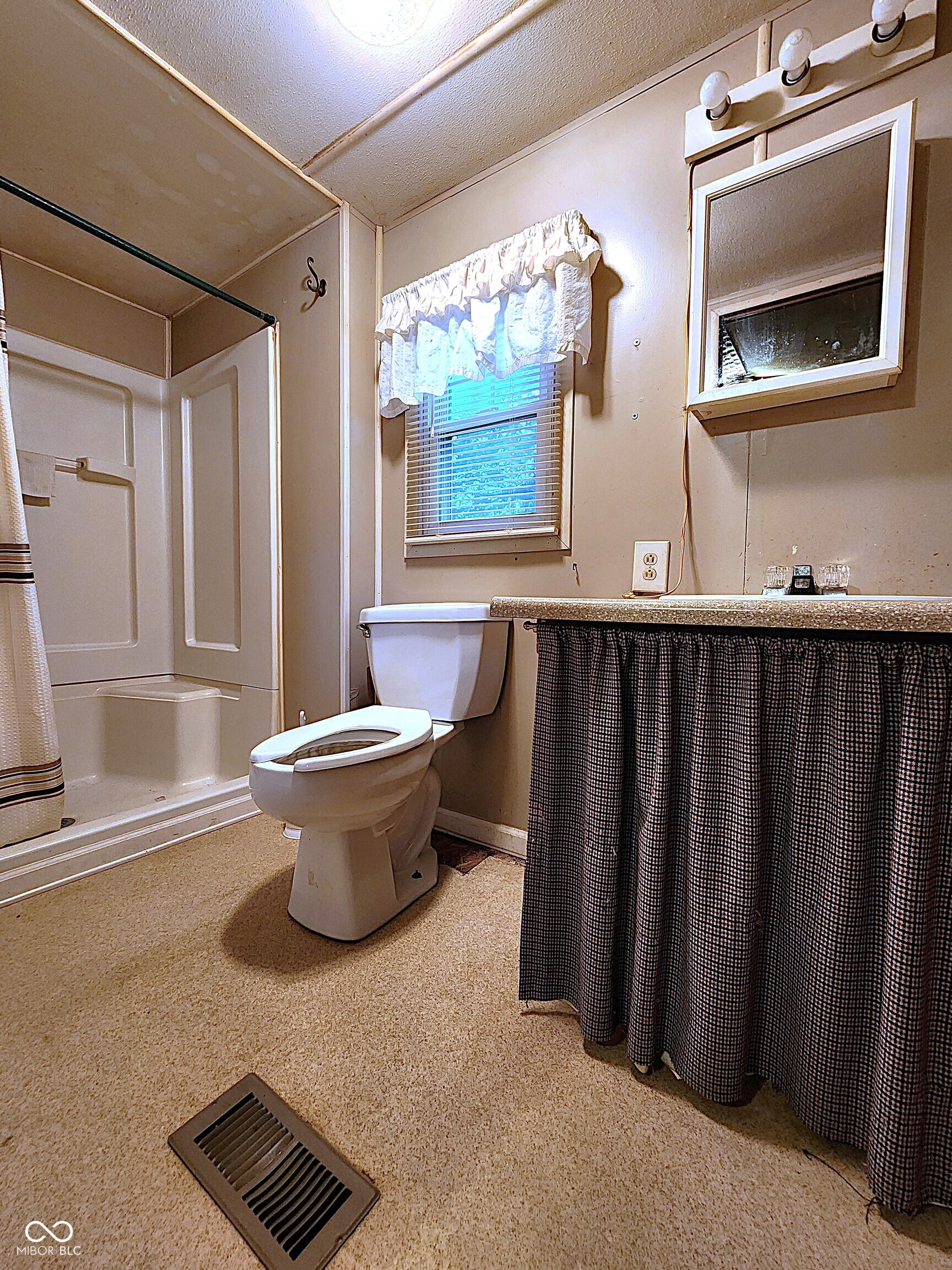 290 Bubble Loo Road Cloverdale, IN 46120 - Photo 7 of 11