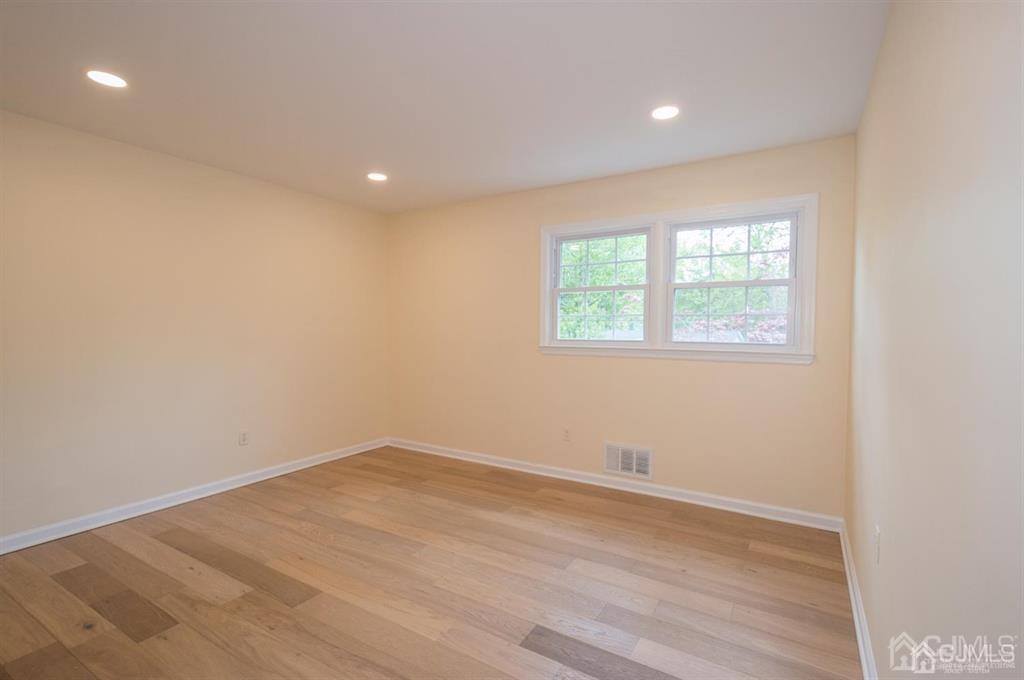 23 Lynnwood Road Edison, NJ 08820 - Photo 23 of 28