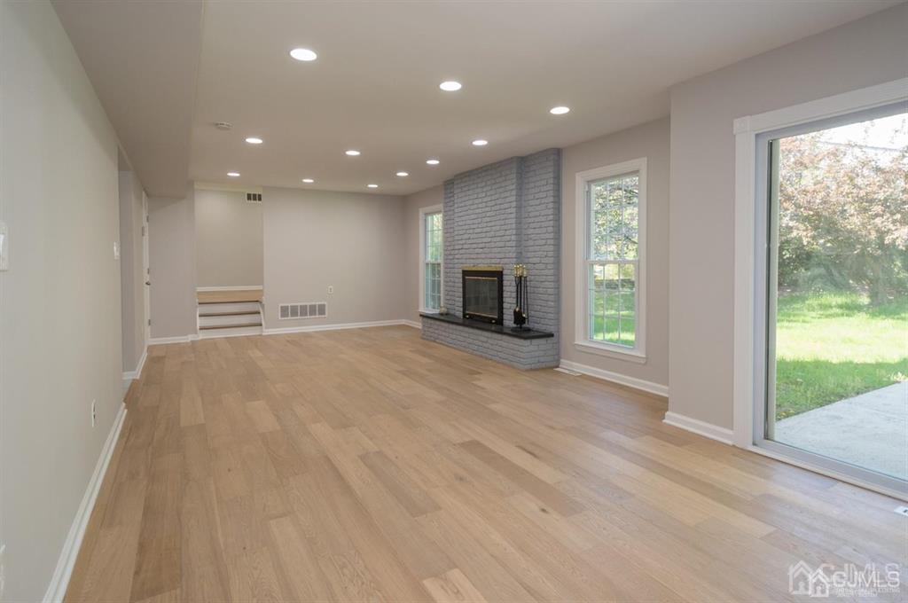 23 Lynnwood Road Edison, NJ 08820 - Photo 7 of 28