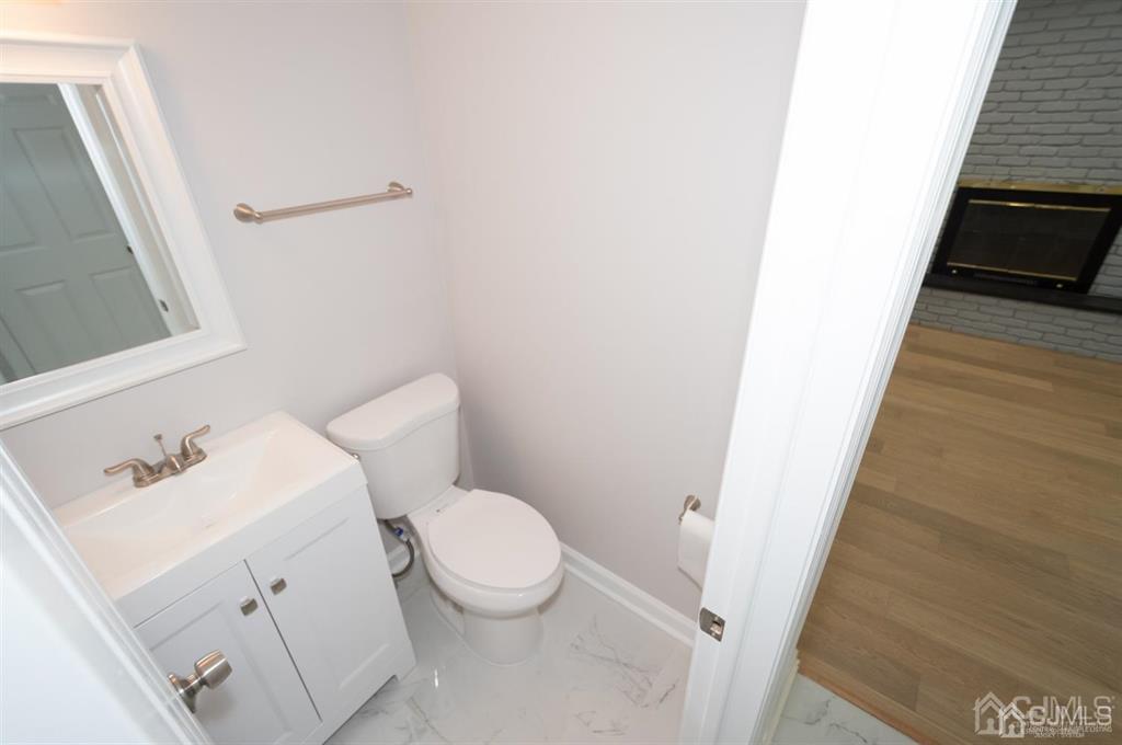 23 Lynnwood Road Edison, NJ 08820 - Photo 8 of 28