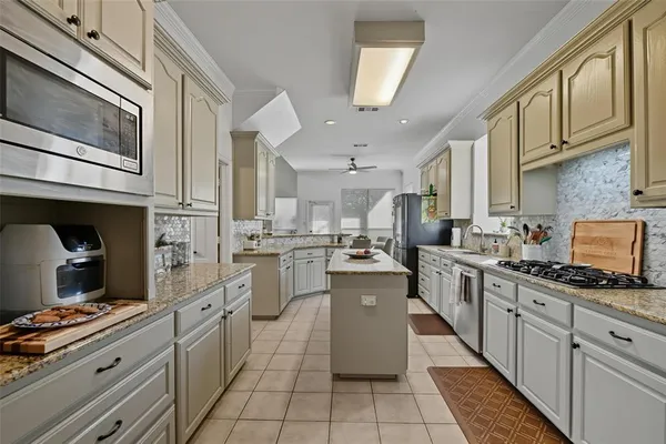$3,700 | 3116 Creek Haven Drive, Highland Village, TX 75077