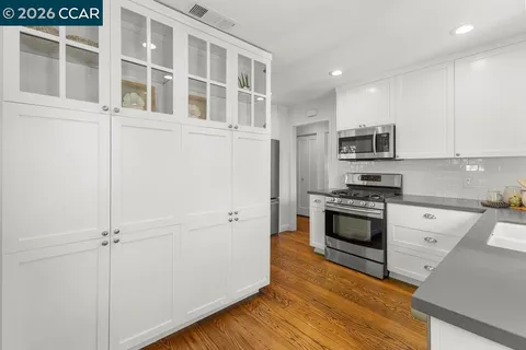 $1,300,000 | 30 Maple Lane, Walnut Creek, CA 94595