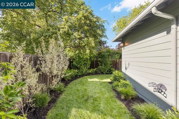 $1,300,000 | 30 Maple Lane, Walnut Creek, CA 94595