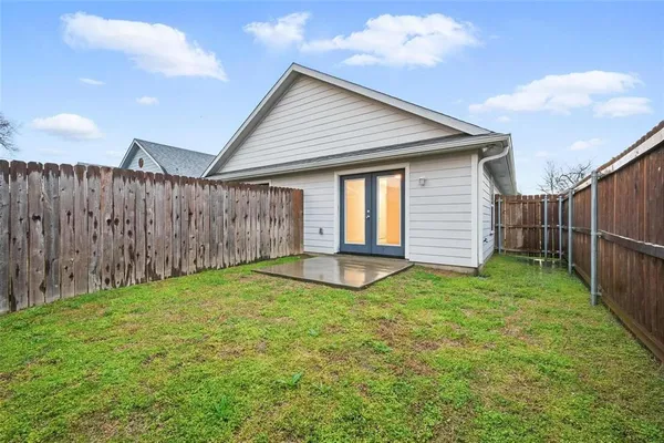 $1,500 | 607 East Carter Street, Unit 609, Sherman, TX 75090