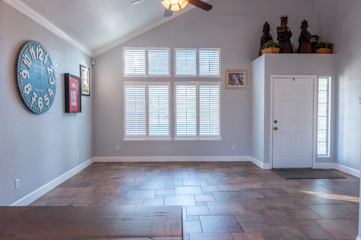 5201 Bora Court Salida, CA 95368 - Photo 5 of 31