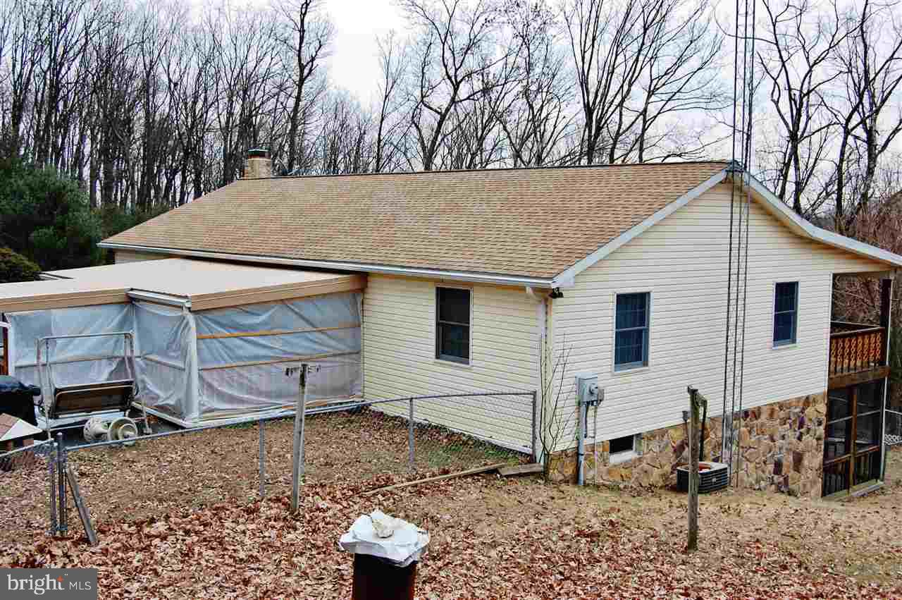 1151 Moulstown Road North Hanover, PA 17331 - Photo 3 of 28