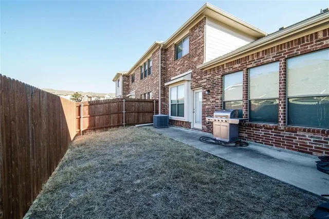 $2,195 | 3649 Vienna Street, Irving, TX 75038