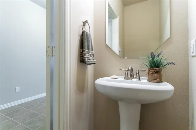 $2,195 | 3649 Vienna Street, Irving, TX 75038