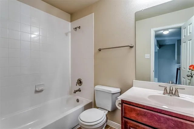 $2,195 | 3649 Vienna Street, Irving, TX 75038