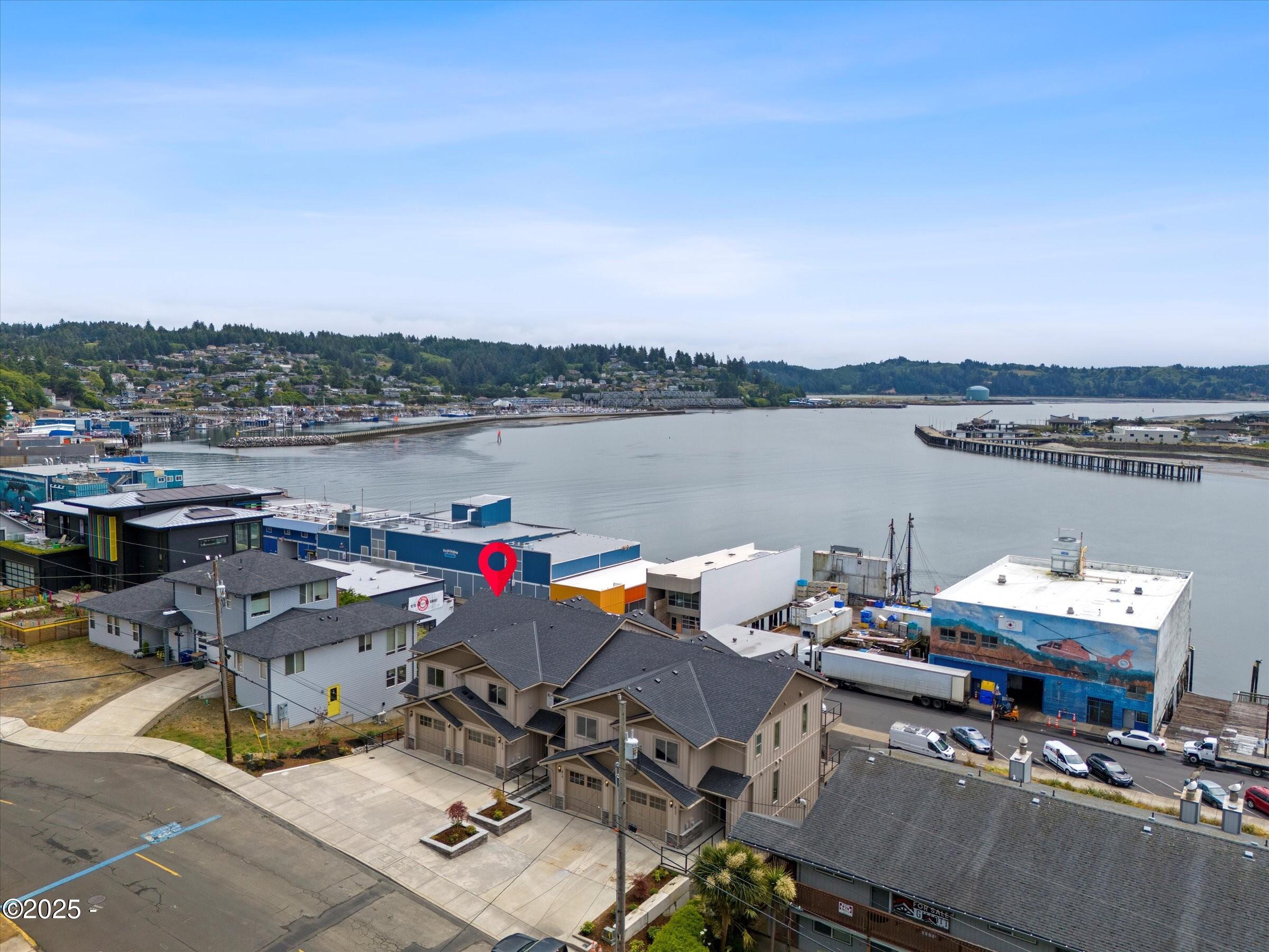 811 Southwest 13th Street, Unit 4 Newport, OR 97365 - Photo 47 of 50 45-DJI_20250618114535_0147_D_DJI copy1_i