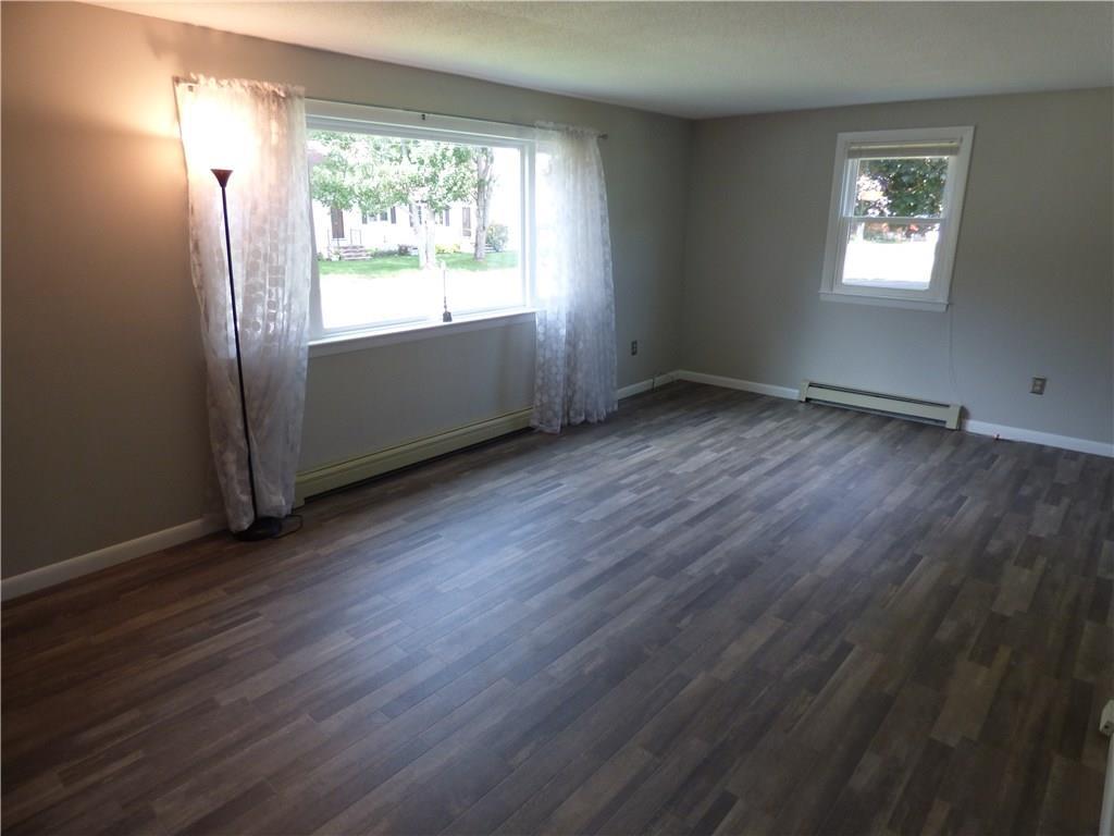 Large living room with great natural...