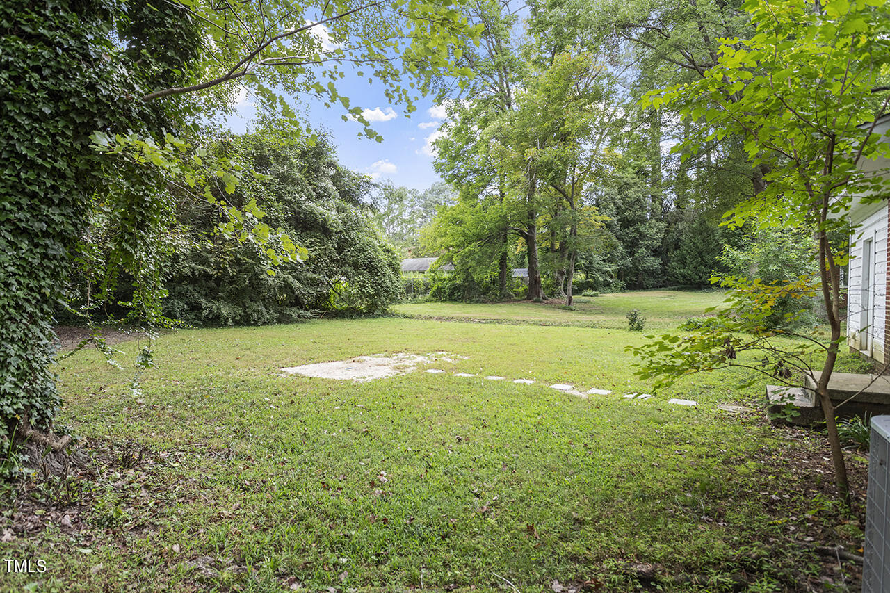 5012 Wickham Road Raleigh, NC 27606 - Photo 9 of 32 5012 Wickham Road_09