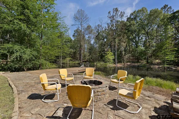 $1,300,000 | 17731 Highway 110, Lindale, TX 75771