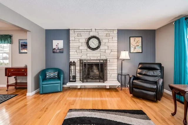 $700,000 | 5 Alden Avenue, North Hampton, NH 03862