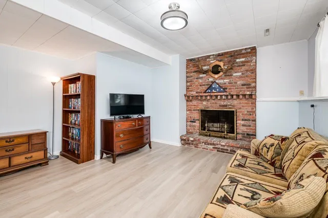 $700,000 | 5 Alden Avenue, North Hampton, NH 03862