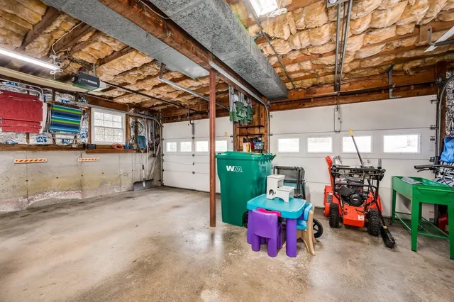 $700,000 | 5 Alden Avenue, North Hampton, NH 03862